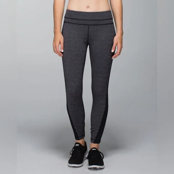 LULULEMON RUN: PACE TIGHT - Picture 1 of 13